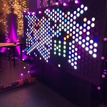 WNDR Museum - Light wall - Art Museums Near Me - Chicago, Illinois
