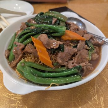 Ting Wong Restaurant - Hong kong style pan fried noodle w beef - Noodles Near Me - Philadelphia, Pennsylvania Ting Wong Restaurant - Hong kong style pan fried noodle w beef - Noodles Near Me - Philadelphia, Pennsylvania