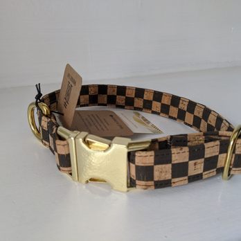 The Artisanville - Cork Dog Collar - Whiskey Tan - Gift Shops Near Me - Burlington, Ontario The Artisanville - Cork Dog Collar - Whiskey Tan - Gift Shops Near Me - Burlington, Ontario