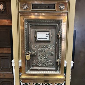 Hotel Leo - Mailbox is so cool! I think they still use it. - Hotels Near Me - Bellingham, Washington