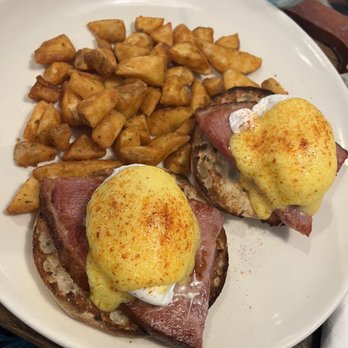 Blueberry's Grill - Eggs Benedict - Breakfast & Brunch Near Me - Myrtle Beach, South Carolina Blueberry's Grill - Eggs Benedict - Breakfast & Brunch Near Me - Myrtle Beach, South Carolina