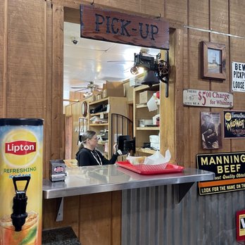 Marshall's Bodacious Bbq - Pick up window - Barbeque Near Me - Ventura, California Marshall's Bodacious Bbq - Pick up window - Barbeque Near Me - Ventura, California