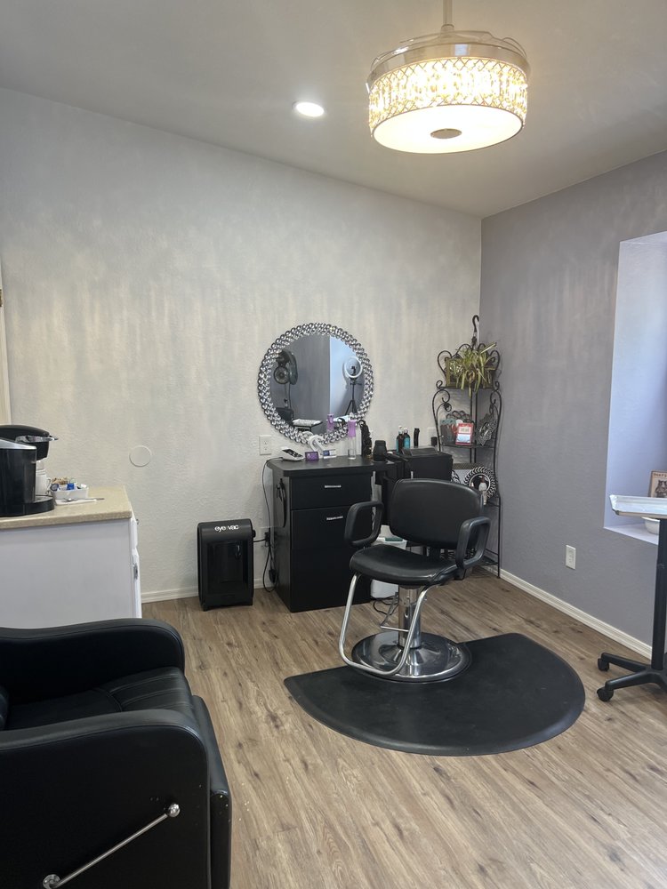 Hair By Sheila Logo