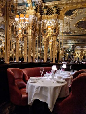 Alex Dilling at Hotel Café Royal by null