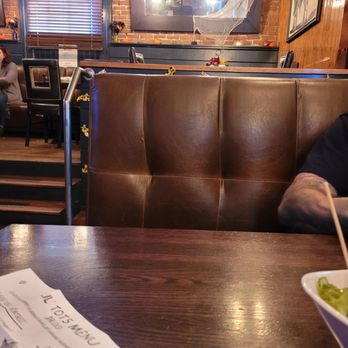 Plan B Simsbury - Interior - Burgers Near Me - Simsbury, Connecticut