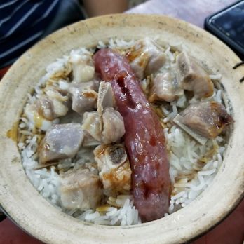 四季煲仔飯 - Spare ribs and sausage - Cantonese Near Me - Hong Kong, HK