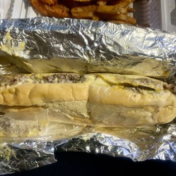 The Munchies - Chopped Cheese Hero - Fast Food Near Me - New York, New York The Munchies - Chopped Cheese Hero - Fast Food Near Me - New York, New York