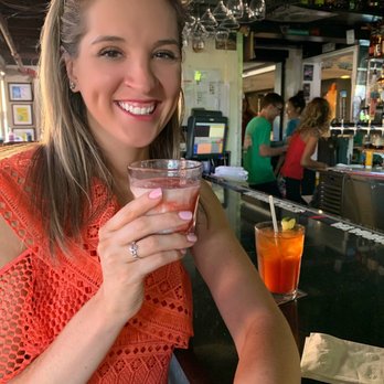 Cool Cat Cafe - Cheers! - Burgers Near Me - Kihei, Hawaii