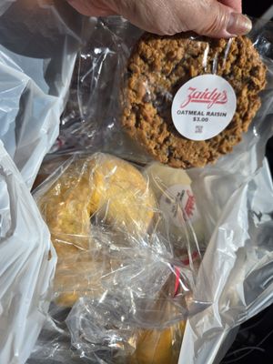 Zaidy's Deli & Bakery by null