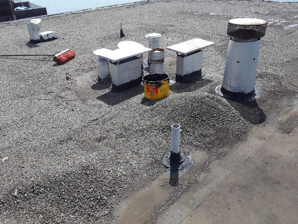 Slide of Francos Roofing