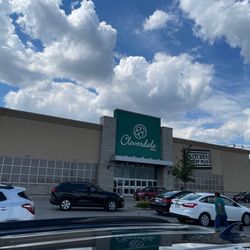 Cloverdale Mall
