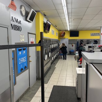 Joy Land Coin Laundry - The aisle - Laundromat Near Me - Reseda, California Joy Land Coin Laundry - The aisle - Laundromat Near Me - Reseda, California