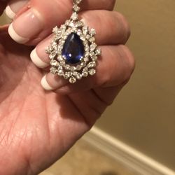 New York Diamond Center - Tanzanite white gold pendant