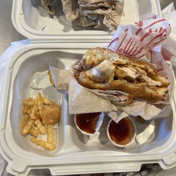 Raising Cane's Chicken Fingers - Fast Food Near Me - Brooklyn, New York