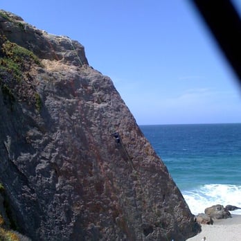 Point Dume State Beach - Beaches Near Me - Malibu, California