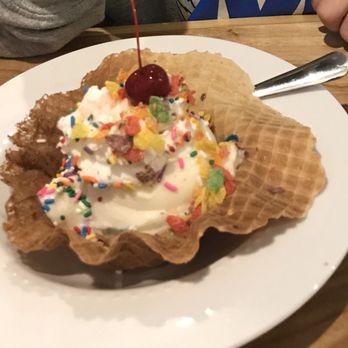 Gordon’s Milkshake Bar - Desserts Near Me - Indianapolis, Indiana