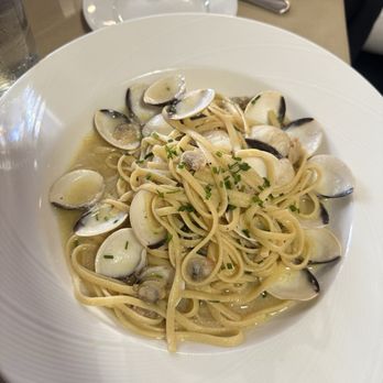 Cactus & Flame - linguine with clams - Steakhouses Near Me - Inyokern, California Cactus & Flame - linguine with clams - Steakhouses Near Me - Inyokern, California