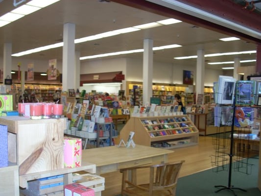 Copperfield's Books by null