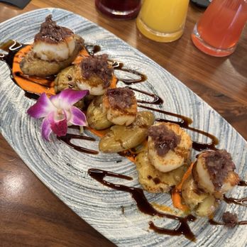 Wemmys Kitchen & Lounge - Scallops - Seafood Near Me - Marlborough, Massachusetts