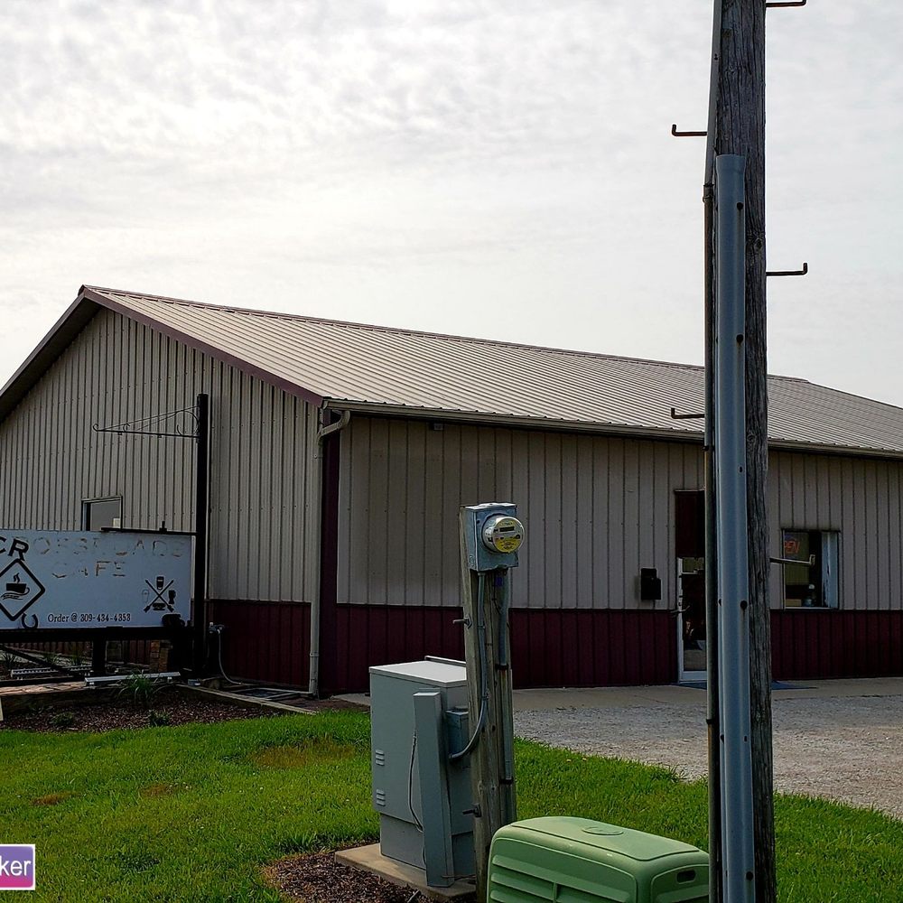 Crossroads Cafe - Lil barn proving do not judge a book by its cover - Coffee & Tea Near Me - Chenoa, Illinois