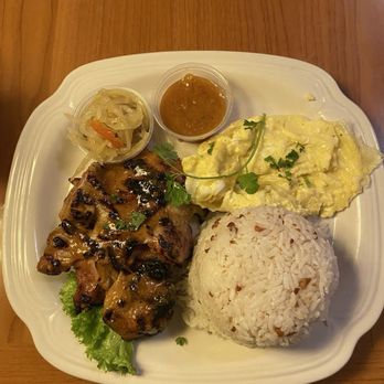 LA Rose Cafe - Filipino Near Me - Los Angeles, California