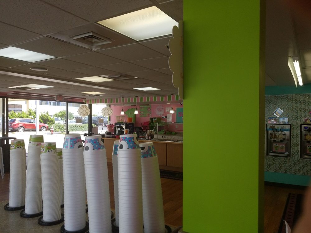 SWEETFROG PREMIUM FROZEN YOGURT Updated September 2024 11 Photos