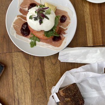 Chez Oskar - Prosciotto & Burrata - French Near Me - Brooklyn, New York