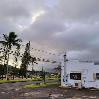 Got'z Grindz - Entrance is only from Kamehameha Hwy heading south towards Likelike - Japanese Near Me - Kaneohe, Hawaii