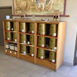Vinoteca Winery - They also sell them in bulk, 18 litre barrels starts at like $80!