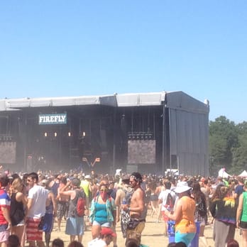Firefly Music Festival - Dust cloud during Weezer - Festivals Near Me - Dover, Delaware