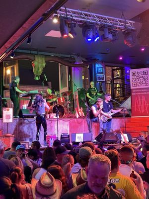Honky Tonk Central by null