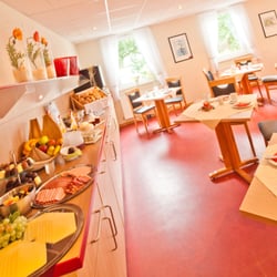 meinHotel - Reichhaltiges Frühstücksbuffet