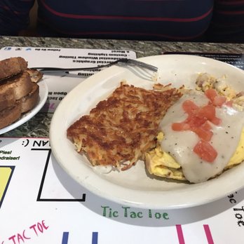 Holiday's Restaurant - Omelette w/gravy and hash browns - American Near Me - Ann Arbor, Michigan