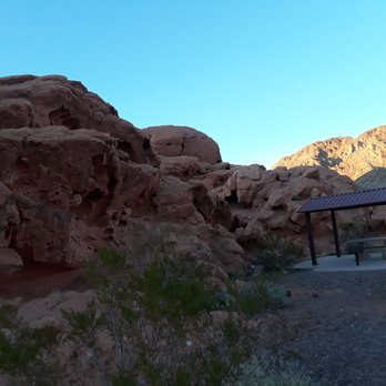 Redstone Dune Hike - Hiking Near Me - Overton, Nevada