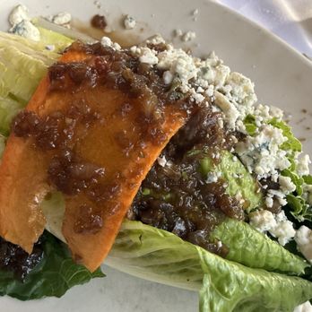 Giannis Italian Restaurant - Salad. - Italian Near Me - Pompano Beach, Florida Giannis Italian Restaurant - Salad. - Italian Near Me - Pompano Beach, Florida