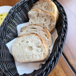 Fratm - Yummy complimentary bread basket. First one is free