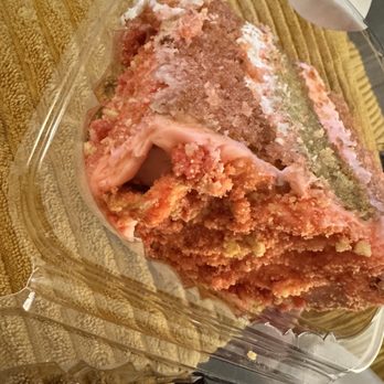 L.a. SweetsNY - Vegan Strawberry Crunch slice - Cupcakes Near Me - New York, New York