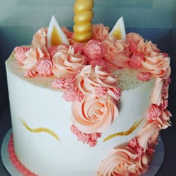 This Momma Cooks - Unicorn cake! - Custom Cakes Near Me - Largo, Florida This Momma Cooks - Unicorn cake! - Custom Cakes Near Me - Largo, Florida
