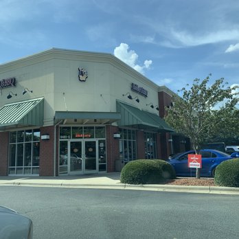 Bobbee O's BBQ - Ready to eat some smoked wings ! - Barbeque Near Me - Charlotte, North Carolina
