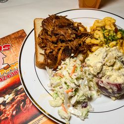Totos BBQ Express - Turn up the flavor at your next event! We cater weddings, birthdays, corporate gatherings, and everything in between. Totos BBQ Express will
