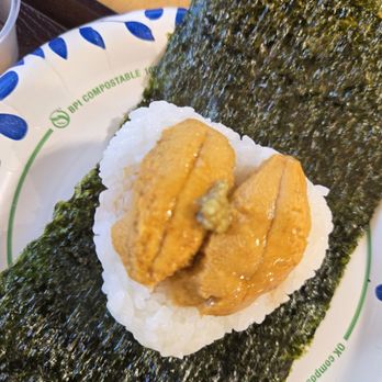 Unikura - Unigiri..so so delicious - Sushi Bars Near Me - Urban Honolulu, Hawaii Unikura - Unigiri..so so delicious - Sushi Bars Near Me - Urban Honolulu, Hawaii