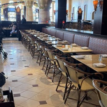The Cheesecake Factory - Desserts Near Me - Edina, Minnesota
