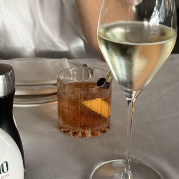 Novikov - Prosecco,old fashioned - Mediterranean Near Me - Beverly Hills, California Novikov - Prosecco,old fashioned - Mediterranean Near Me - Beverly Hills, California