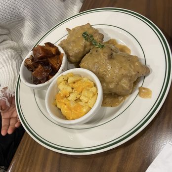 Fixins Soul Kitchen - Smothered Chicken - Soul Food Near Me - Tulsa, Oklahoma