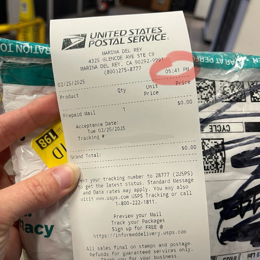 U.S. Post Office - After 5pm you have no one to hand your package to that you scan using the self service kiosk so even though online says they close at 6pm - Post Offices Near Me - Marina del Rey, California
