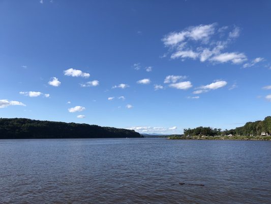 Quiet Cove Riverfront Park by null