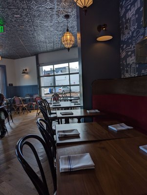 Petite Left Bank by null