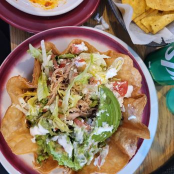 Zacatecas - Taco salad chicken.  I couldn't really find beans or rice, so I had to order  a side, and the bottom of the bowl was so soggy. TO MUCH WATER - Mexican Near Me - Franklin Park, Illinois