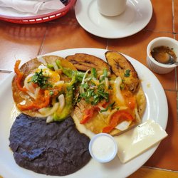 La Antigua Restaurant and Bakery