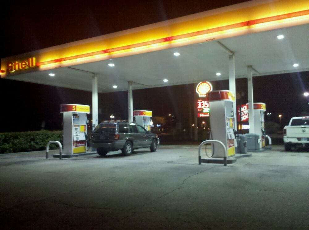 HIGHWAY 71 SHELL Updated October 2024 1003 Walnut St, Columbus